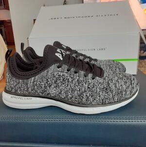 NEW APL Women's Techloom Phantom 6 Knit Sneakers In Black/white/melange (36) NIB